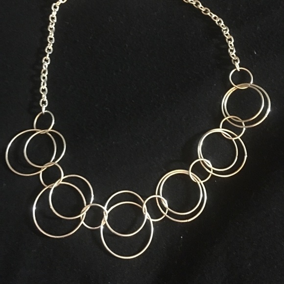 Silver Circle Necklace - Picture 1 of 2